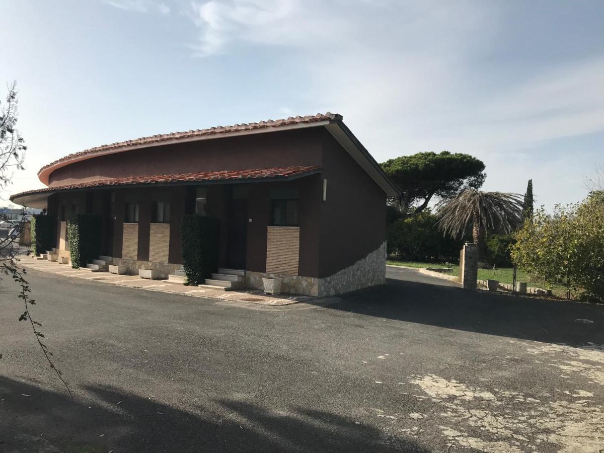 American Motel Cisterna di Latina Eksteriør bilde