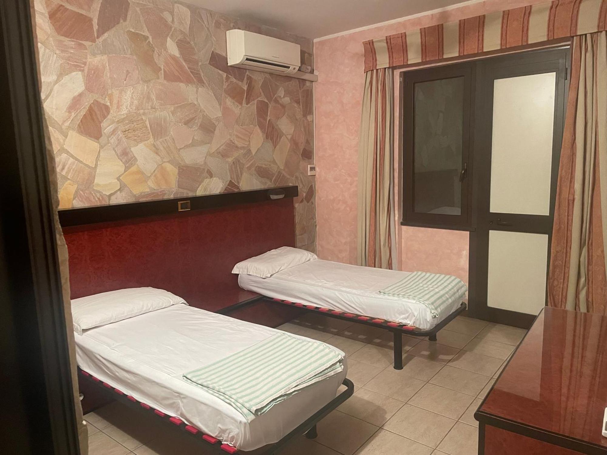 American Motel Cisterna di Latina Eksteriør bilde
